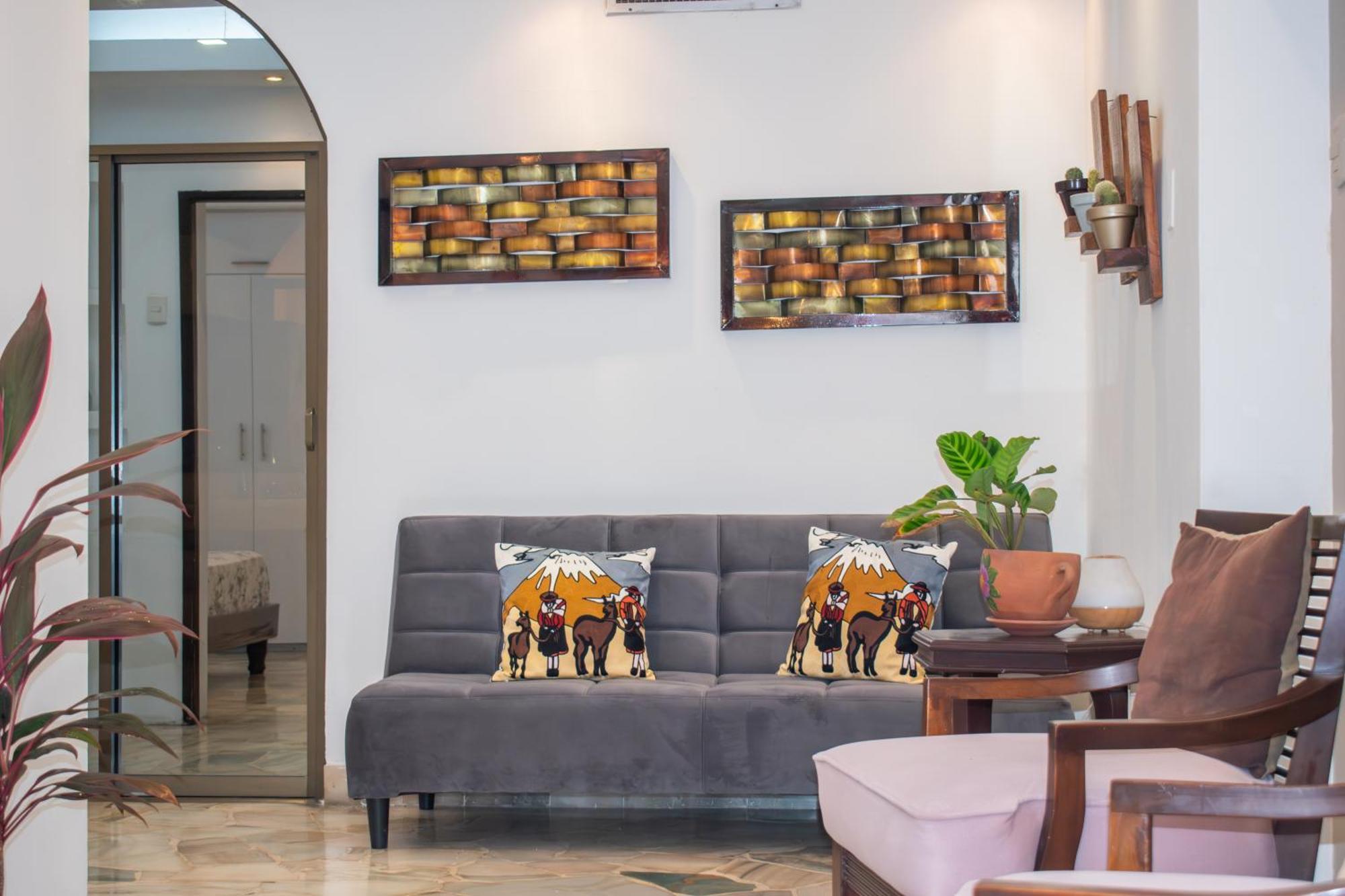 Villa 97 Guayaquil Suites Y Habitaciones Economicas Cerca Del Aeropuerto Eksteriør bilde