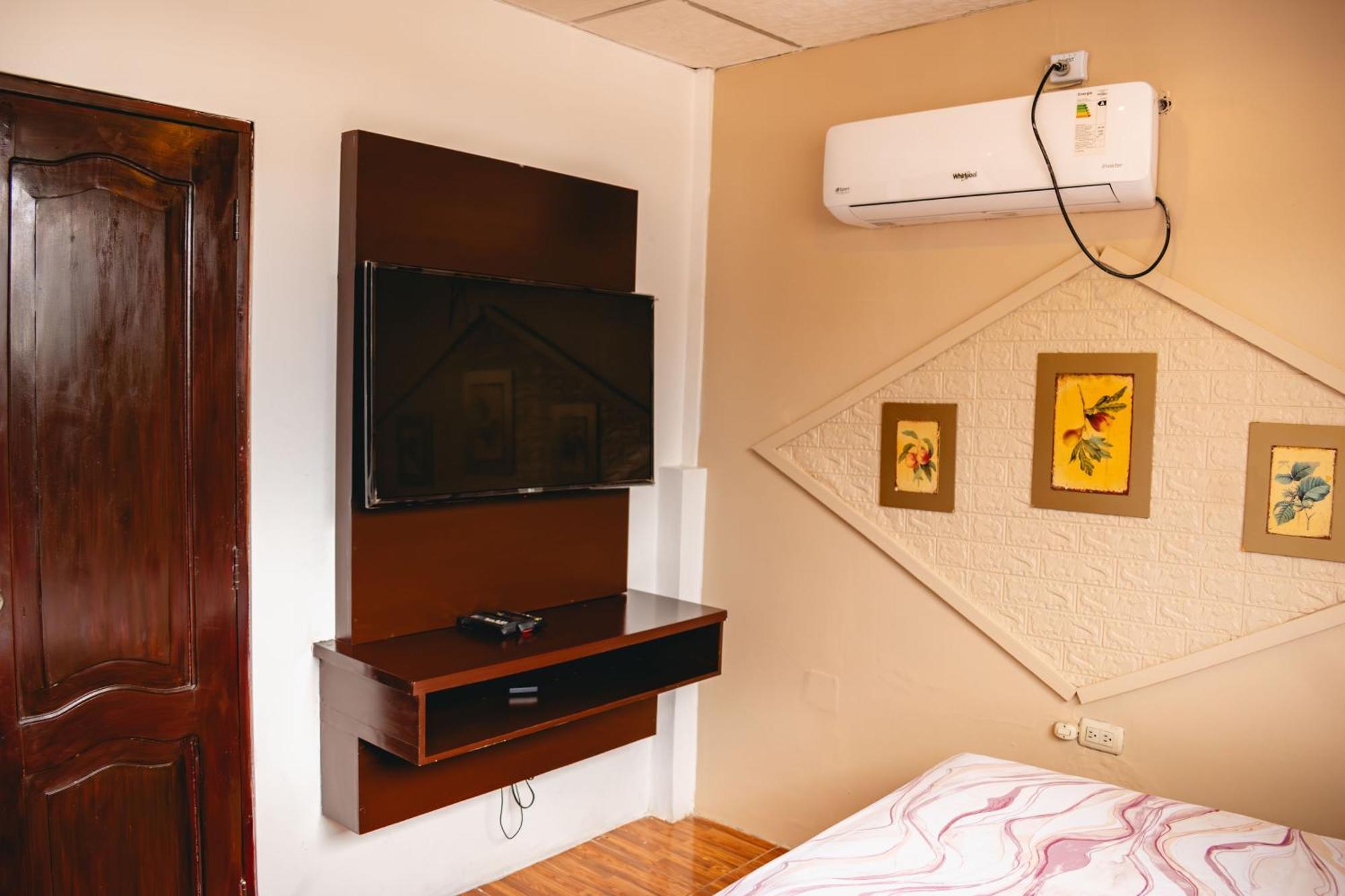 Villa 97 Guayaquil Suites Y Habitaciones Economicas Cerca Del Aeropuerto Eksteriør bilde